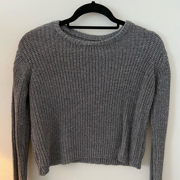 Brandy Melville Sweaters - Brandy Melville Crop Sweater